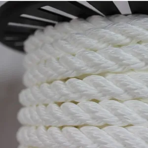 Канат полиамидный 3-х прядный тросовой свивки 26 мм (ПАТ), 220 м — фото превью